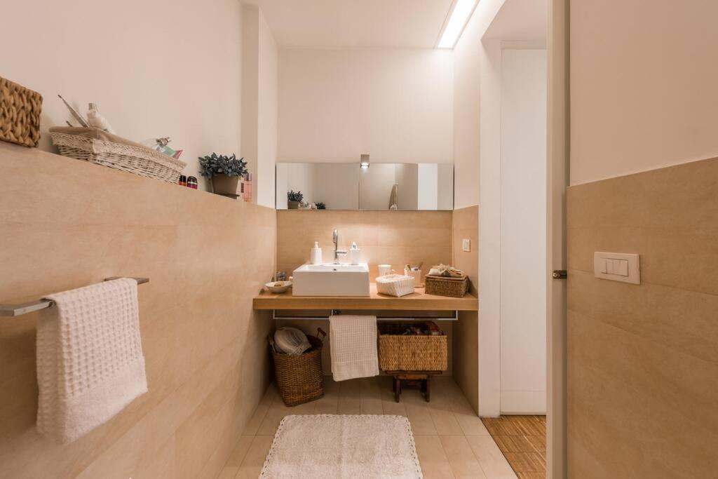 New Cosy Apartment Near To Petruzzelli Theatre Bari Zewnętrze zdjęcie